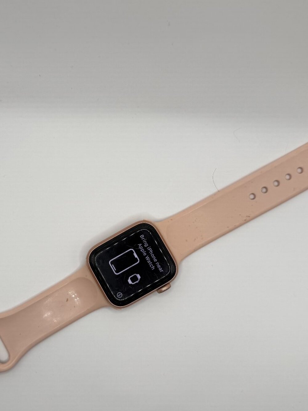Apple Watch SE Rose Gold Aluminum with Pink Sand Band 40MM